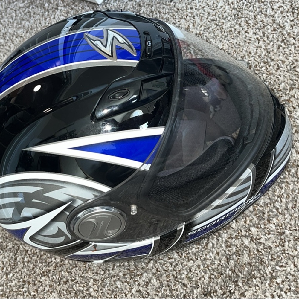 Scorpion EXO-400 Helmet